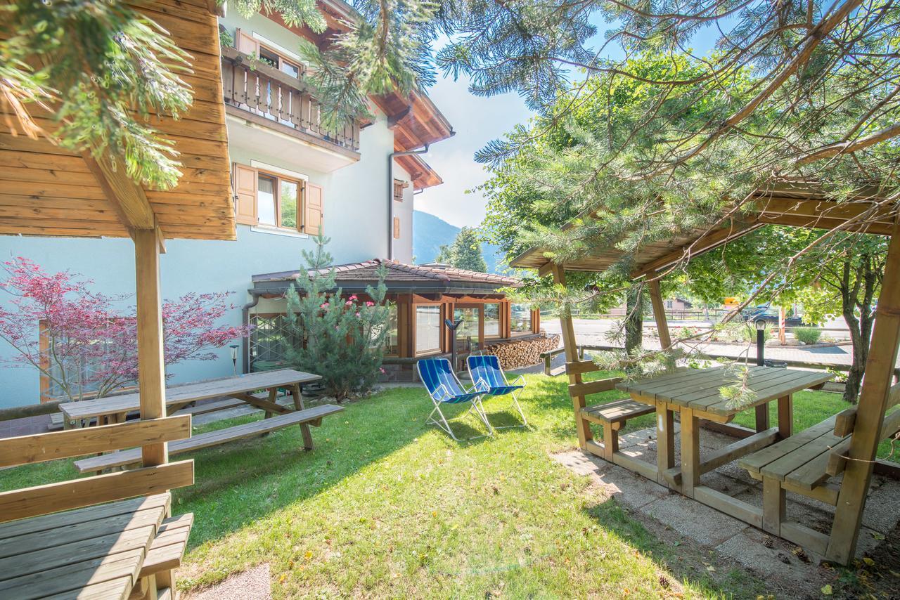 Al Pian Garni Hotel - B&B & Pizza Vattaro Εξωτερικό φωτογραφία