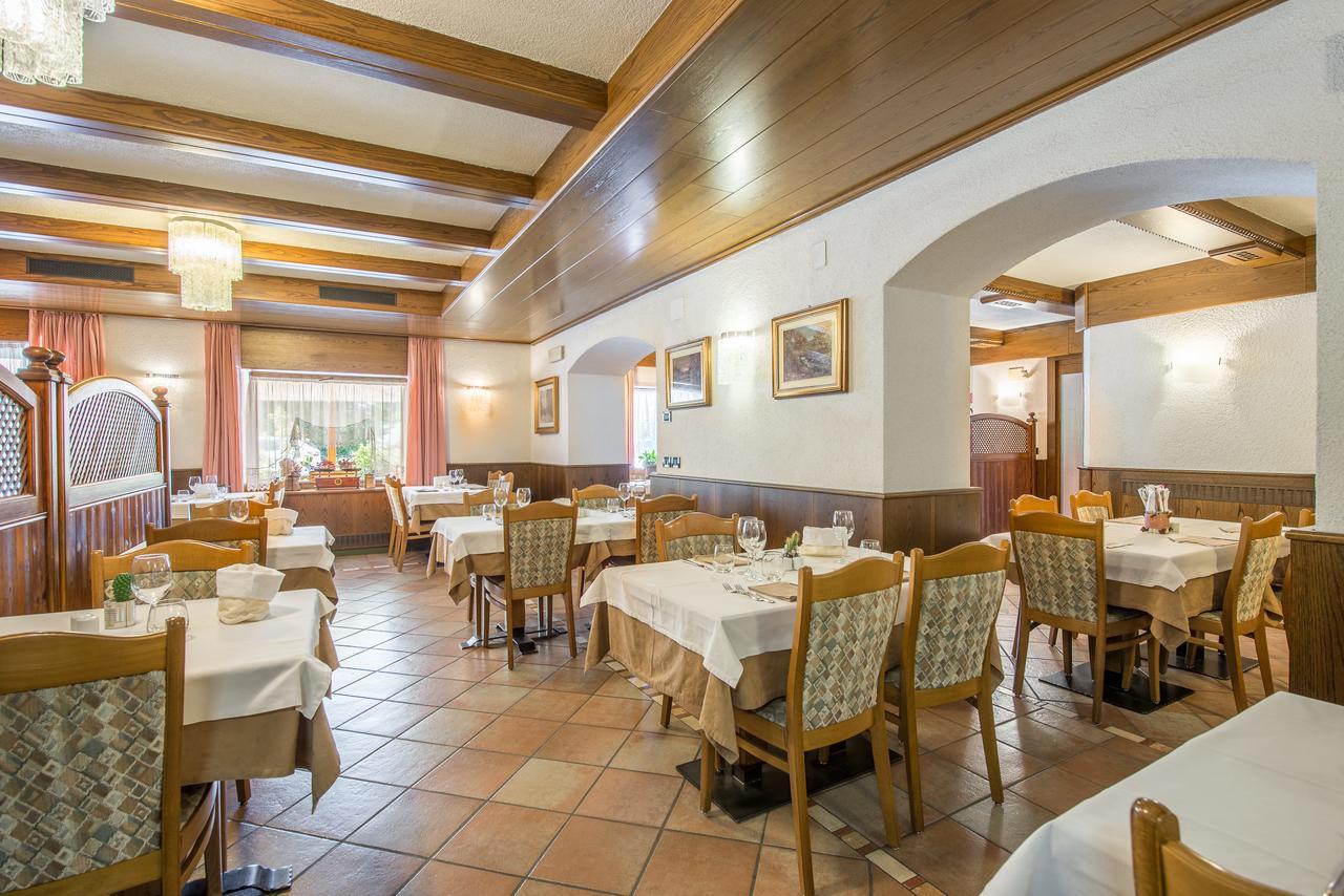 Al Pian Garni Hotel - B&B & Pizza Vattaro Εξωτερικό φωτογραφία