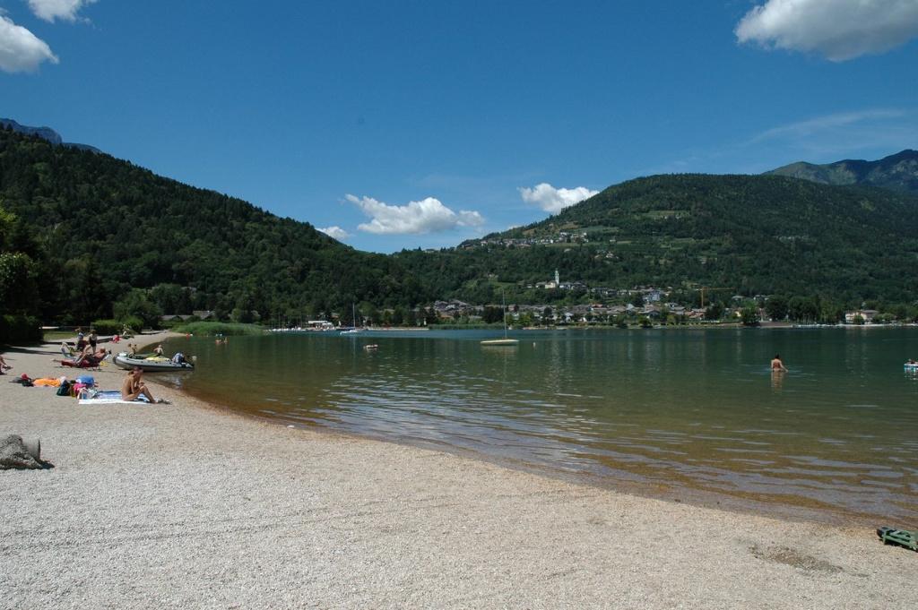 Al Pian Garni Hotel - B&B & Pizza Vattaro Εξωτερικό φωτογραφία